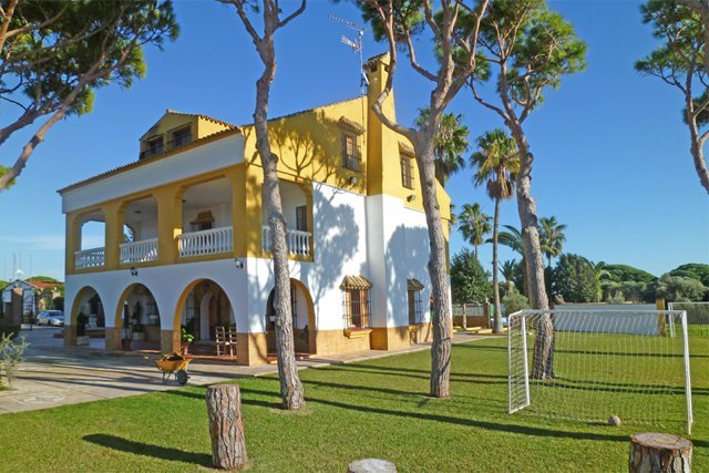Andalusien, Costa de la Luz, Chiclana - Finca mit Stall, Halle, Restaurant und Wohnhaus