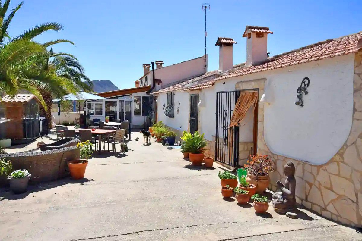 2365SP Murcia, Aguilas, Los Arejos - Finca mit Gästehaus und Pferdestall zu verkaufen