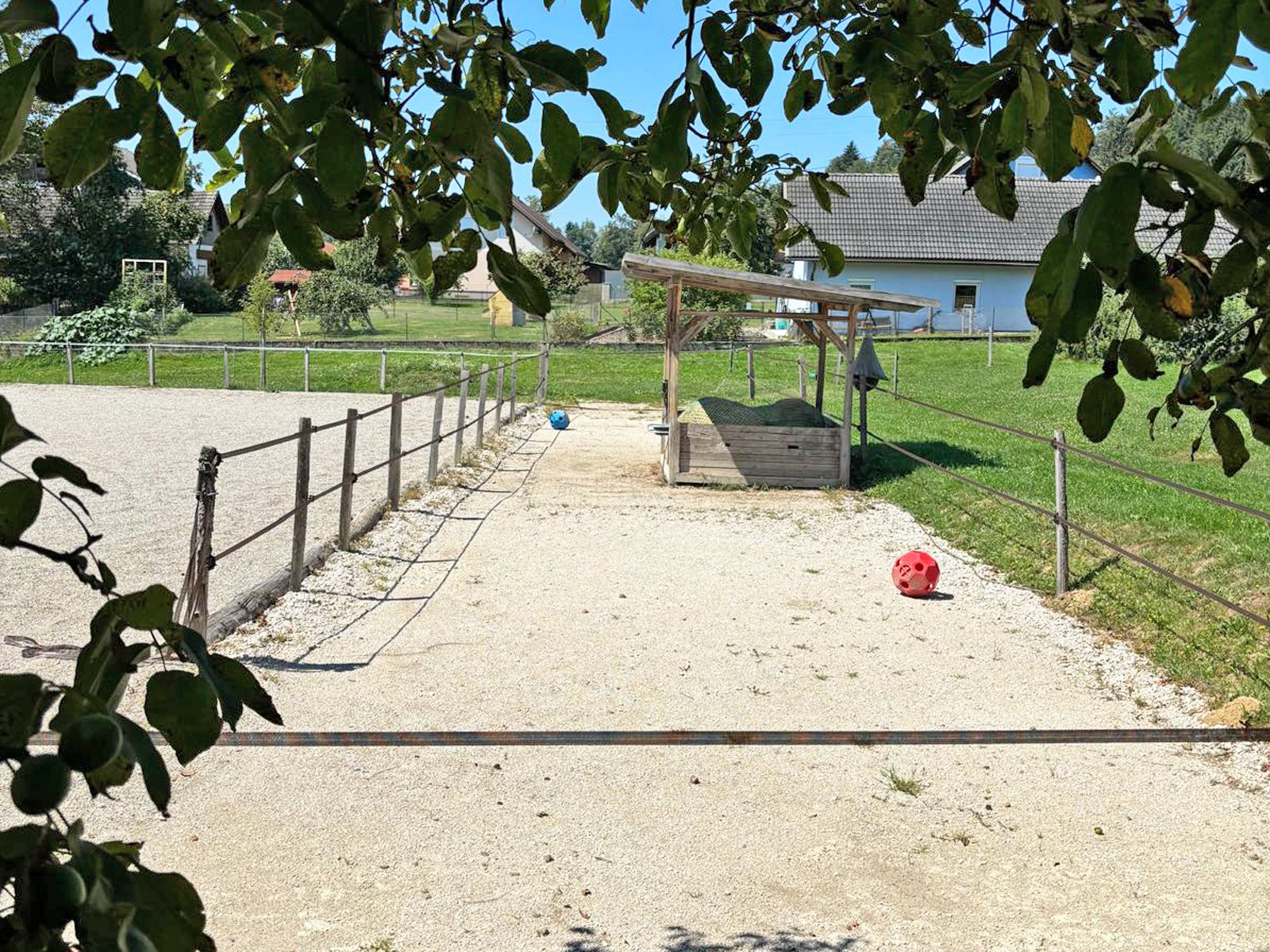 2522HC austria, carinthia, völkermarkt, country house with horse stable for sale