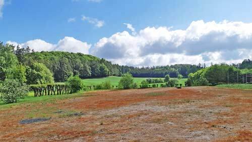 2529 Germany, Bavaria, Upper Franconia, Franconian Switzerland, house with stable for sale
