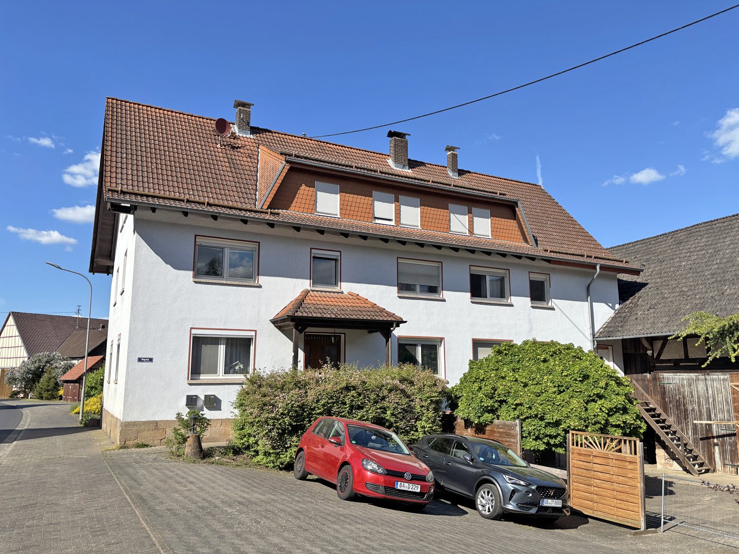 Germany, 2539 Hessen, Vogelsbergkreis, Schlitz, house with horse stable and riding arena for sale
