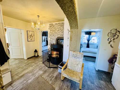 2542MK Rhineland-Palatinate, Westerwald, Bellingen, house, stable, riding arena, for sale