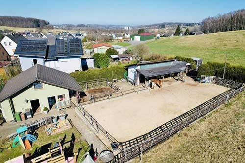 2542MK Rhineland-Palatinate, Westerwald, Bellingen, house, stable, riding arena, for sale
