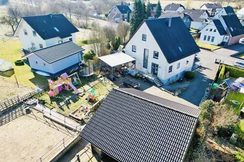 2542MK Rhineland-Palatinate, Westerwald, Bellingen, house, stable, riding arena, for sale