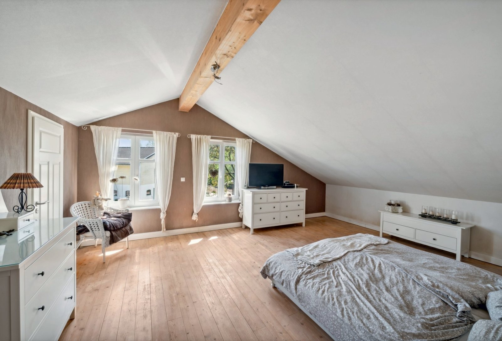 2554 Schleswig-Holstein, Plön, Baltic Sea, Selenter See, house, horse stable for sale