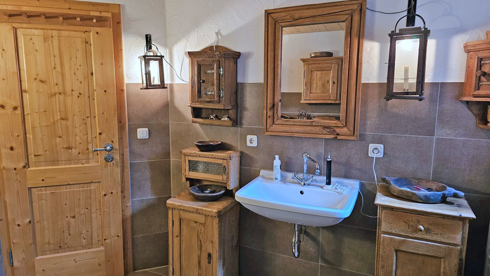 2549 Bavaria, Upper Palatinate, Cham district, Zell, house with stream, swimming pond, open stable for sale