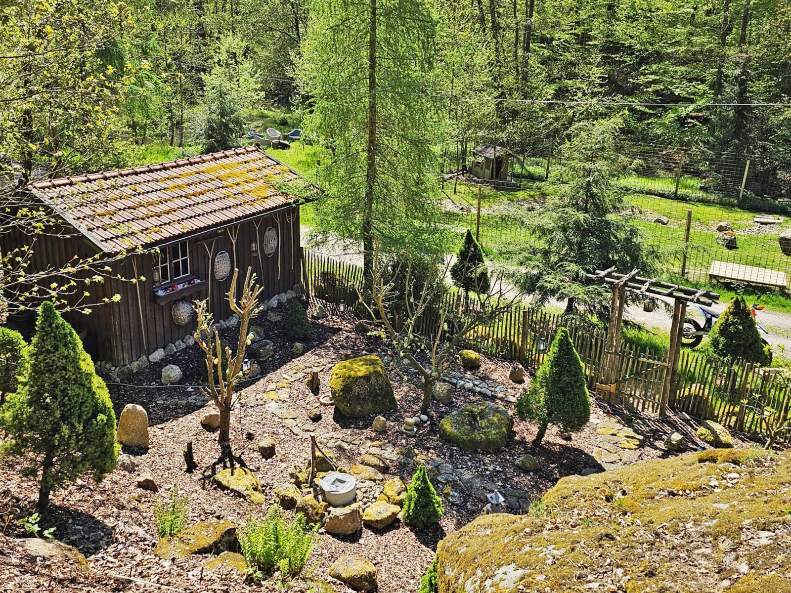 2549 Bavaria, Upper Palatinate, Cham district, Zell, house with stream, swimming pond, open stable for sale