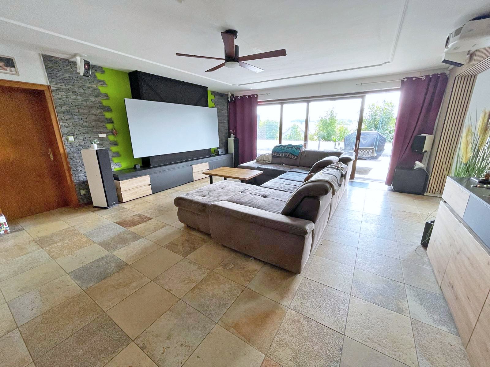 2601 Germany, East Hesse, Fulda district, 36154 Hosenfeld, large house with granny flat + horse stable for sale