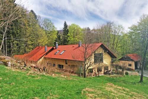 Klaffer am Hochficht: Upper Austria, Mühlviertel, romantic house with horsestable for sale 