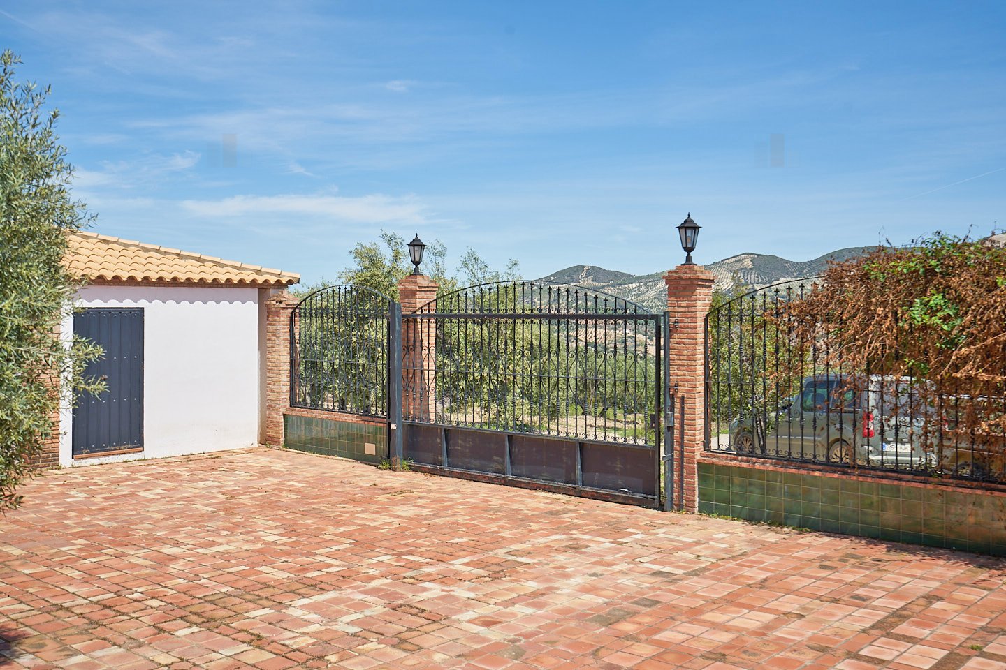 2614KN Andalusia, province of Cadiz, Olvera, countryhouse,  pool, olives for sale